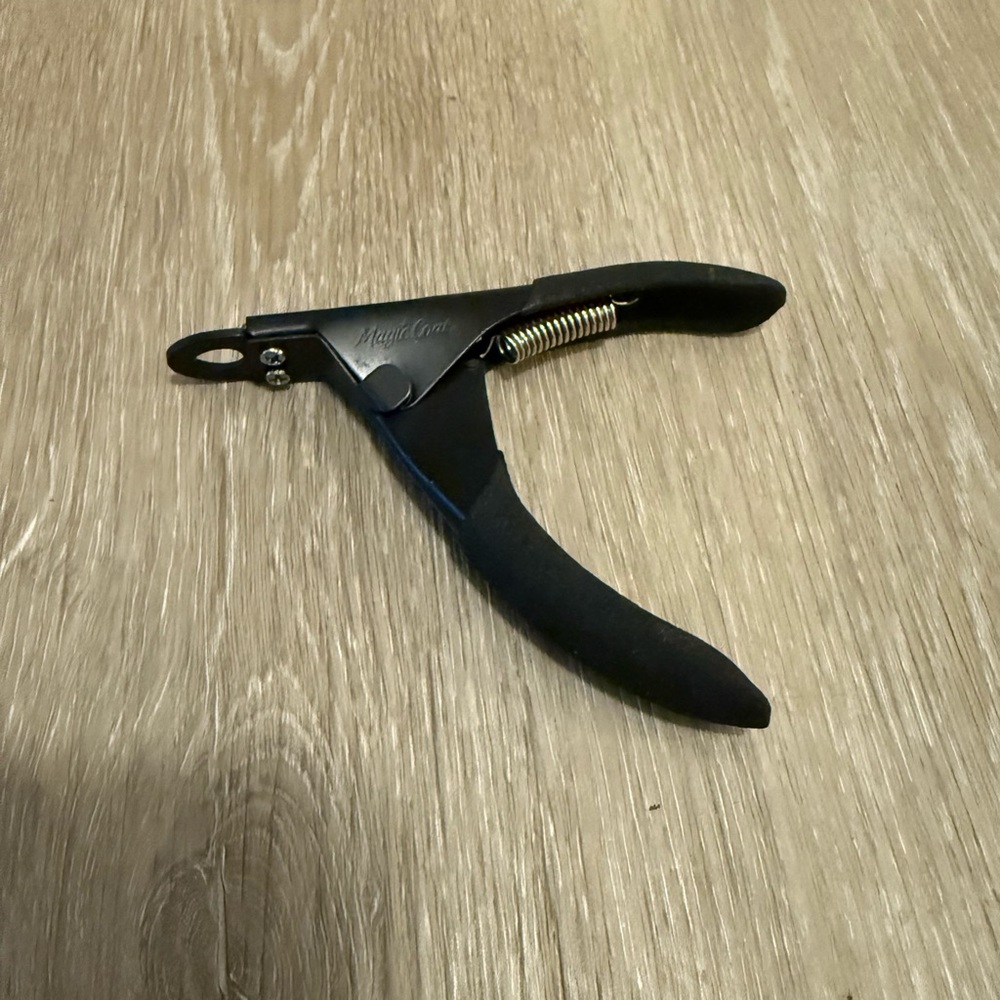 Pet nail clippers